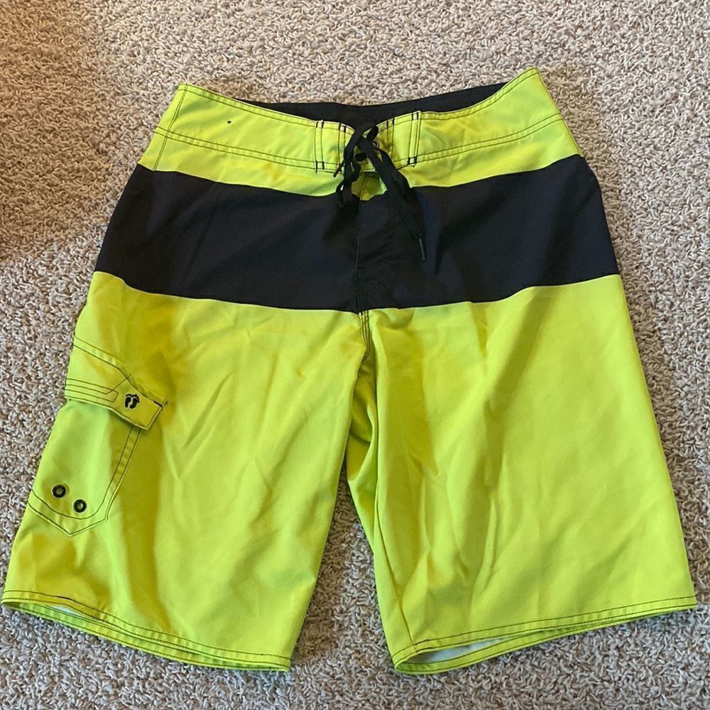 Men's Hang Ten Board Swim Shorts, Size 34", yellowish green and black.